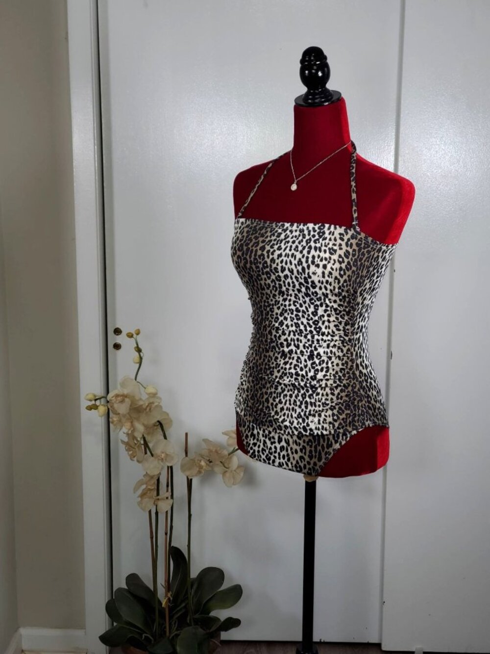 Tommy Bahamas Women's Gathered One Piece Leopard Animal Print Size 8 1772 - Picture 3 of 6